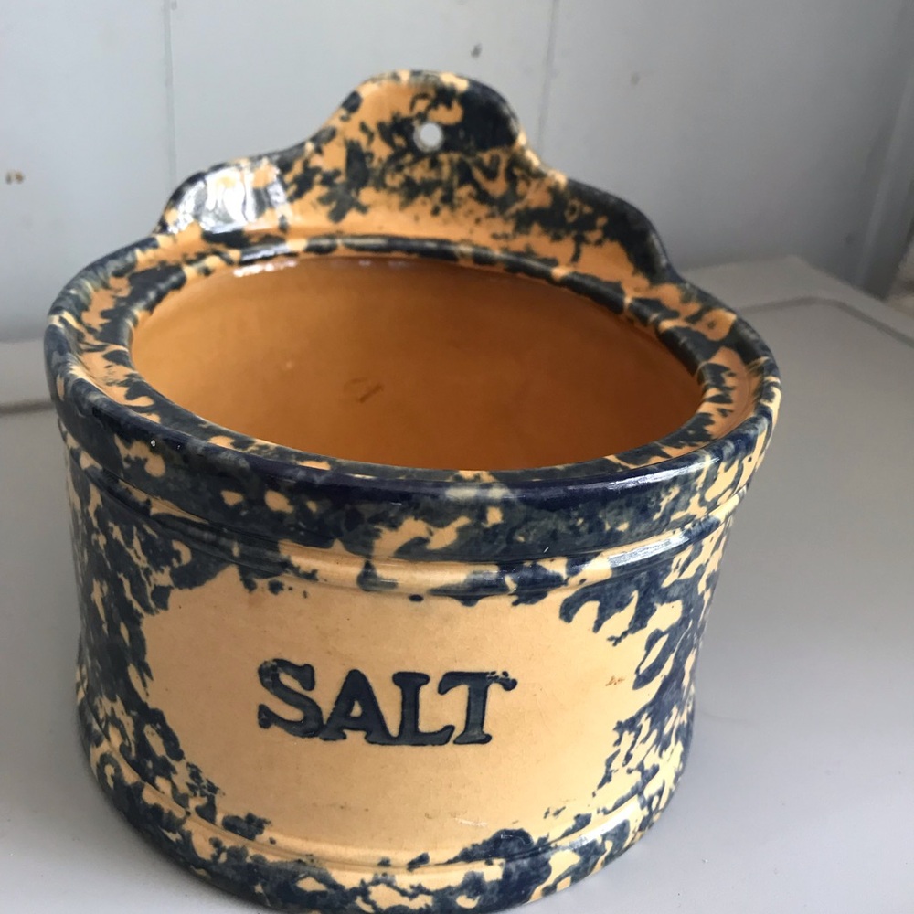 Country Blue Salt Crock - Ceramic Wall-Mountable Kitchen Pfaltzgraff